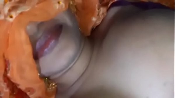 Desi Tiyasa দ স